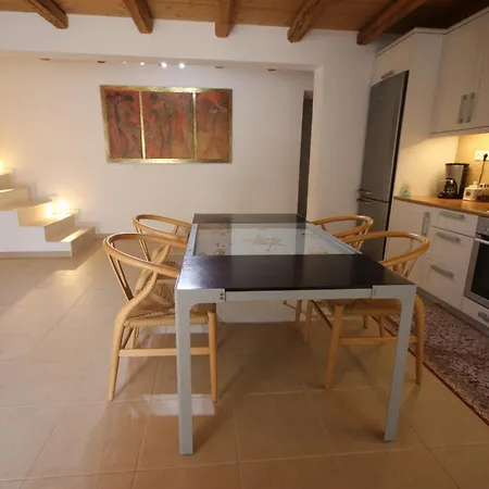 Villa Anemos *